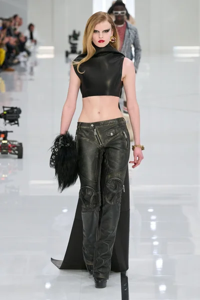 Look 36